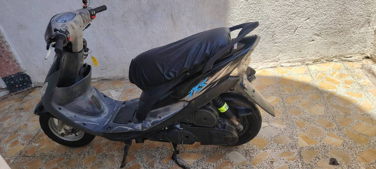 ماكس منغولي لبيع وراق ابسمي مكينه مامفتوحه دراجه كله بلاديه رايده 650 وأبيه مجال ***********
