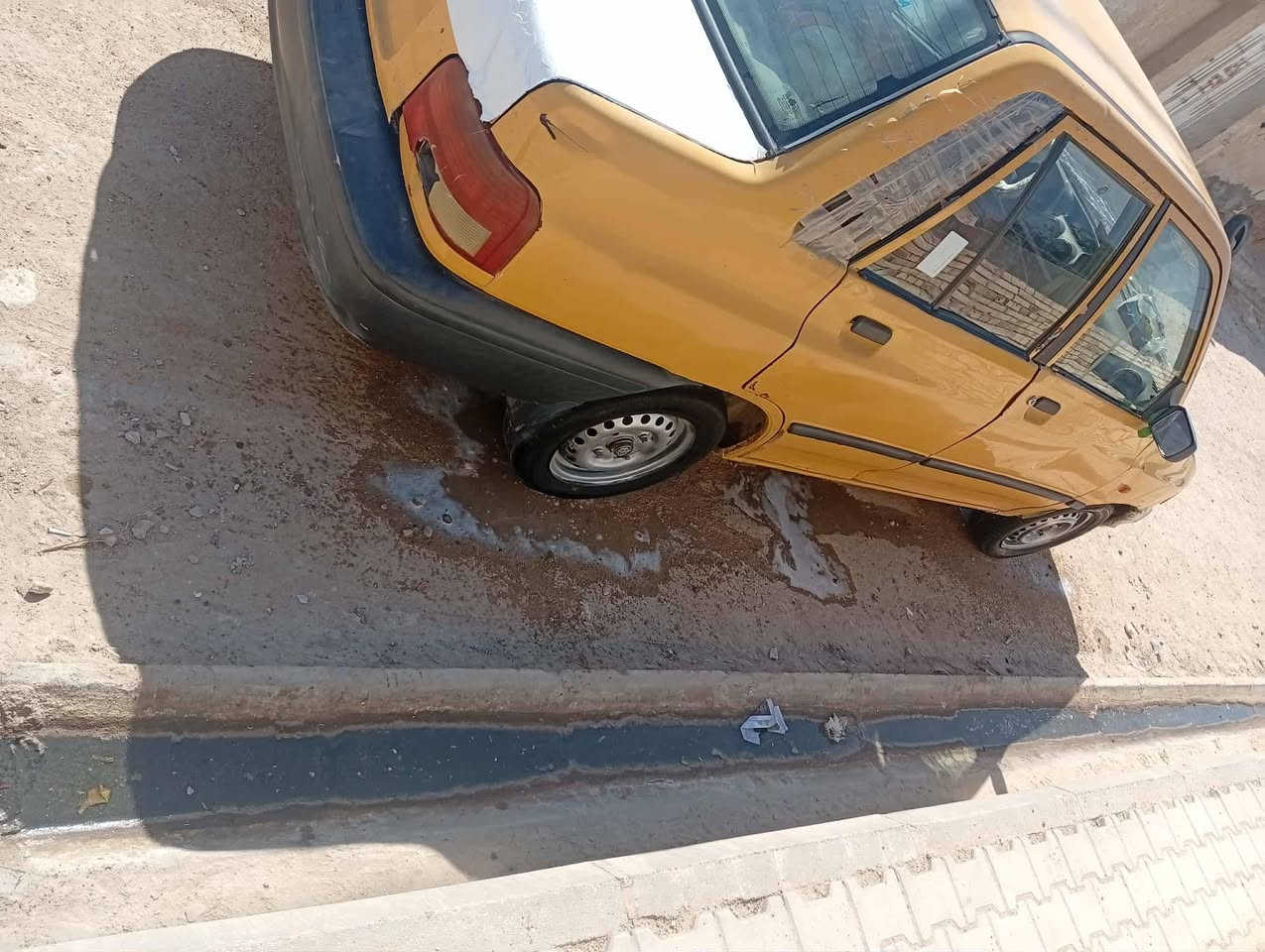 سلام عليكم بسبب الوعود الكاذبه سايبا 11 كهربهايات شغاله مكينه بيه خيط بخار كير مكفول حداديه زينه تبريد شغال عوزه غاز 1750سعره ***********
