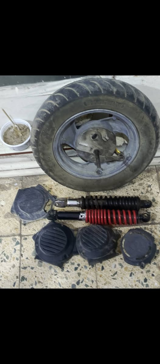 السلام عليكم عندي غراض مال دراجه بريز كشي ابسعره مناسبات إذا كلهم ياخذهه يختلف السعر مكاني صرافيه قريبه عل مدينه الطب التواصل عل الرقم *********** بي واساب @
