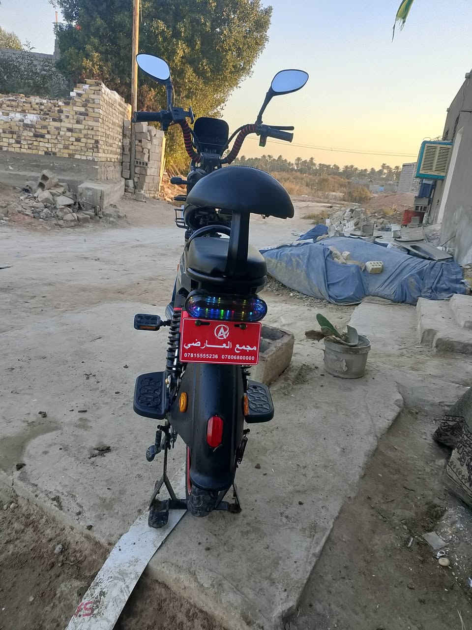 دراجه شحن للبيع جديده صارلها سبوع من مطلعها من الوكيل كامله مواصفات تجي تفحص وتاخذ مثل ما شوف دراجه جديده تمشيك يوميه 85 كيلو ﴿المكان النجف الاشرف الكوفه ﴾ السعر الاتصال ***********
