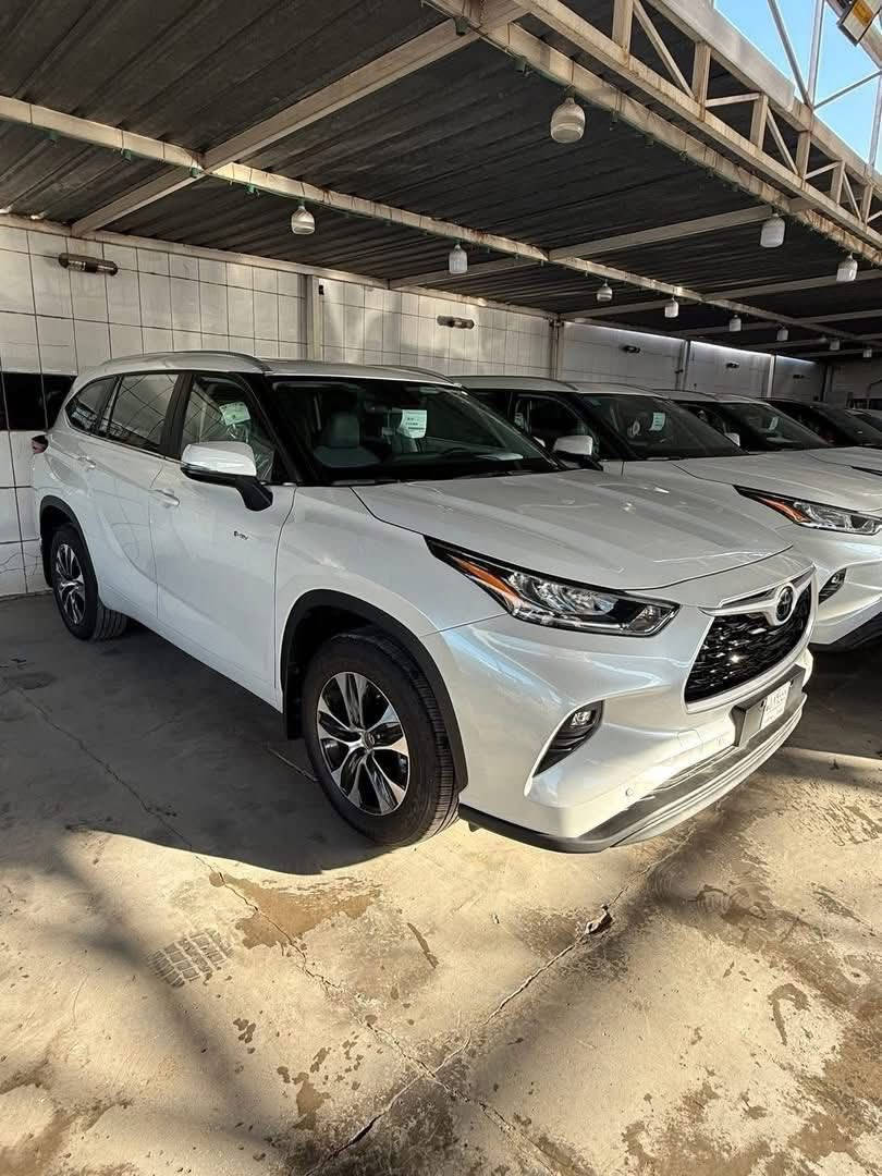 ♻️  تويوتا هايلندر GLE خليجي  2025 ♻️
  سعودي  ( عبد اللطيف جميل ) km.0 

سيارة تجمع بين الفخامة، الأداء القوي، والتكنولوجيا المتطورة🔝

فول مواصفات  GLE
🚘 الموديل 2025 خليجي
🚘 المحرك 2500 هايبرد
🚘 رادار امامي / اوتو ستوب / تحديد مسار 
🚘  7 راكب
🚘 فتحه سقف سلايت
🚘 صندوق كهرباء 
🚘 كيجات ديجيتل رقمية
🚘 شاشة كبيرة + كاميرا خلفيه 
🚘 بردات ابواب خلفيه + بردة خلفيه
🚘 كرسي السائق كهرباء
🚘 هند بريك كهربائي 
🚘 حساس خلفي + امامي
🚘 مري قابل للطي كهرباء
🚘 3 انظمه قيادة 
🚘 لايت فول زينون بك لايت LED
🚘 ويل كب قياس 18 أنش 🛞
🚘 تحكم تبريد خلفي منفصل
🚘 منافذ USB + TPC
🚘  باقي مواصفات الهايلاندر معروفه  
 
 ‼️لمعرفه السعر علق برقم 1 ‼️
نتعامل  ( بيع - شراء - مراوس -تسليم فوري )

عنوان الشركة📍.. بغداد - معارض البياع - الشارع الرئيسي

اوقات الدوام جميع ايام الاسبوع 
من الـ 10 صباحاً الى الـ 9:30 مساءً  ⏰

للاستفسار يرجى الاتصال على الارقام الاتية 📱:
 
***********📲
*********** 📲

📲‏‭***********‬
***********📲

📲‏‭***********‬
***********📲

‎ 🌹🌹تفضلو بزيارتنا واهلاً وسهلاً بالجميع
