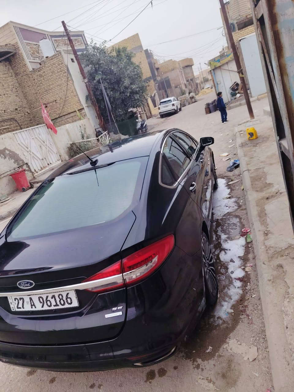 فورد فيوجن موديل 17
الموصفات    
فتحه سقف
5بصمات بواب وجنطه
كشانت جلد تتدفئه بلكشن 
تبريد قطعيتن
تحكم ستيرن جهتين 
خزن كشن ميموري 
شاشه كبيره 
كامره خلفيه حساسات خخليفه 
الد خلفي ومامي 
سستم صوت 
محرك 2000 تيربو 
السعر 105وبيها مجال  مراوس 
***********
