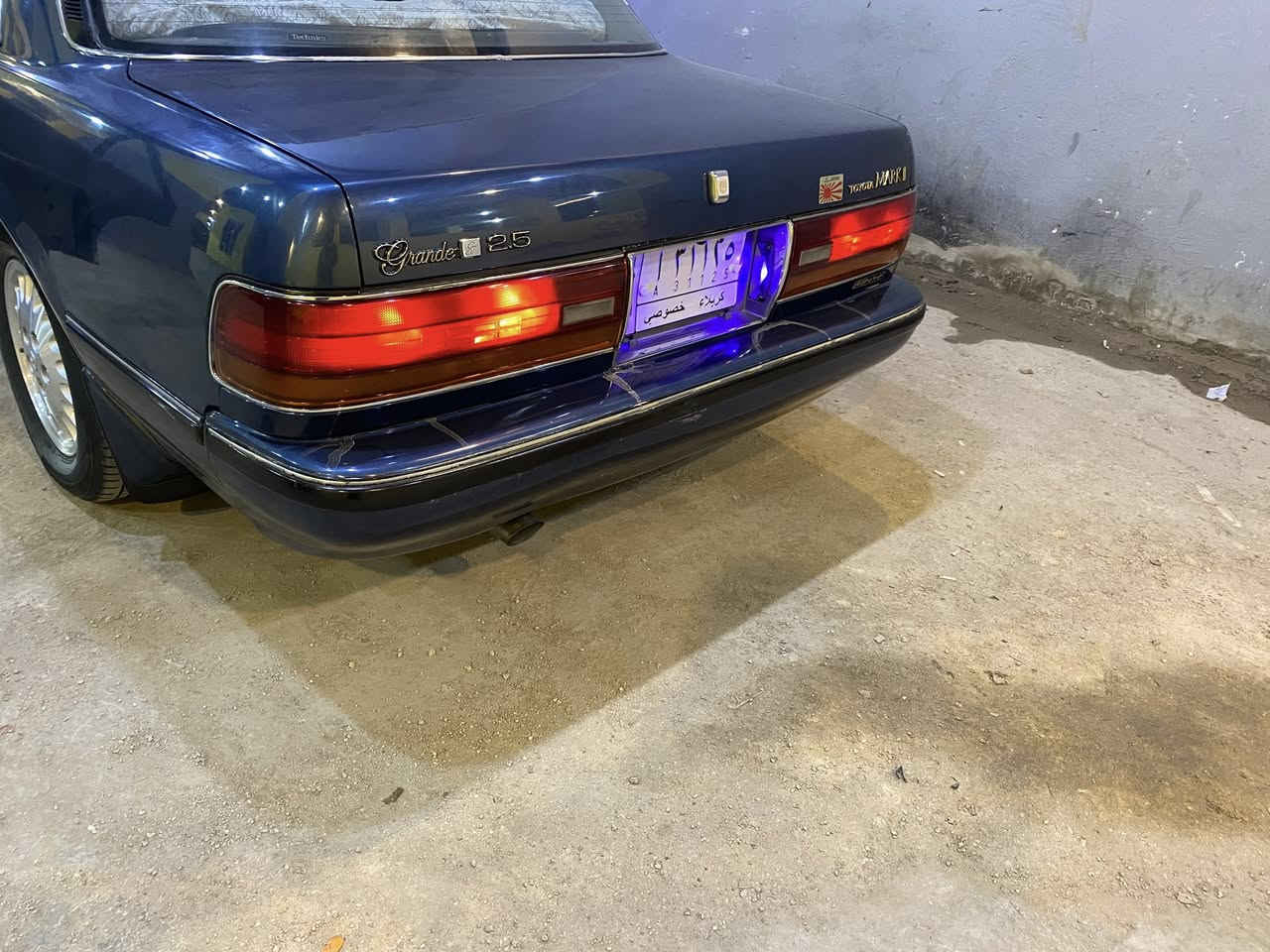 سلام عليكم للبيع مارك تكم كربلائي موديل 91 رقم كربلاء سنويه جديده 2030تحويل مباشر سياره جايه فول مواصفات اصل ثنين ونص كير محرك جدد حداديه تخم تاير جدد مثبت سرعه جهاز موازنه سيارة بلاديه وكلشي شغال بيه تبريد شغال مكفوله من ضربة والتصليح نهاياً مكفوله من الكص ونقل جثه سياره جديده معنى الكلام سعر ٦٨ وبيه مجال مكاني كربلاء 
***********
***********
