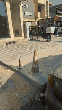 محل مع شقه خلفيه للايجار في زيونه شارع العاب بغداد لللستفسار ***********
