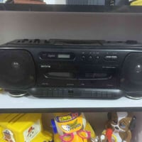 دبل كاسيت • راديو شغال • يحتاج قوايش