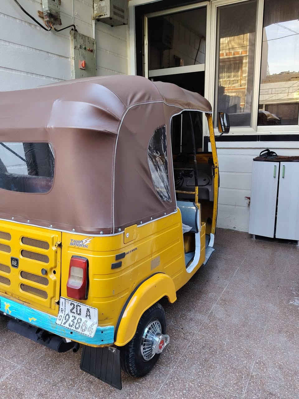 يا الله تكتك موديل ١٩مرقم نكليزي  تحويل مباشر  مكينه اكسل مكفولات خرسه   بيه ضربه بصفحه معمره وبدوس هم تعمير  كامله علا اخر حبايه ما بيه اي نقص   مكاان ديالى بعقوبه تحرير شراي تصل ***********
