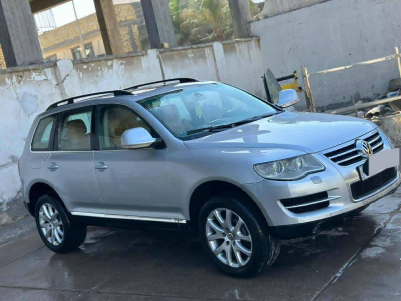 فولكس  واكن طوارق موديل 2007 السياره فول مواصفات
1فتحه سقف

2تحكم ستيرن

3كشن كهرباء +تدفئه تبريد

4تبريد قطعتين. 

5فور. ويل

6جنطه شفط

7سستم سماعت 9

8 بيه وضعيات قياده  الثلج الجبال  العادي الرياضي

9لايت زنون

10شاشه كامره دقه كلش عاليه

#ملاحضه السياره بدون حادث بيه صبغ بل جاملغ لامامي اثر شخوط فقط   سونار موجود

محرك 6 جديد لوك  تبريد تدفئه صدر  حداديه   كير كلو شرط

السعر خاص او اتصل وبخدمتك 

***********

مكان اسياره تكريت
