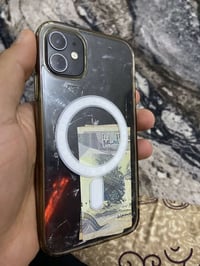 آيفون ١١ • ١٢٨ • شاشة مبدلة