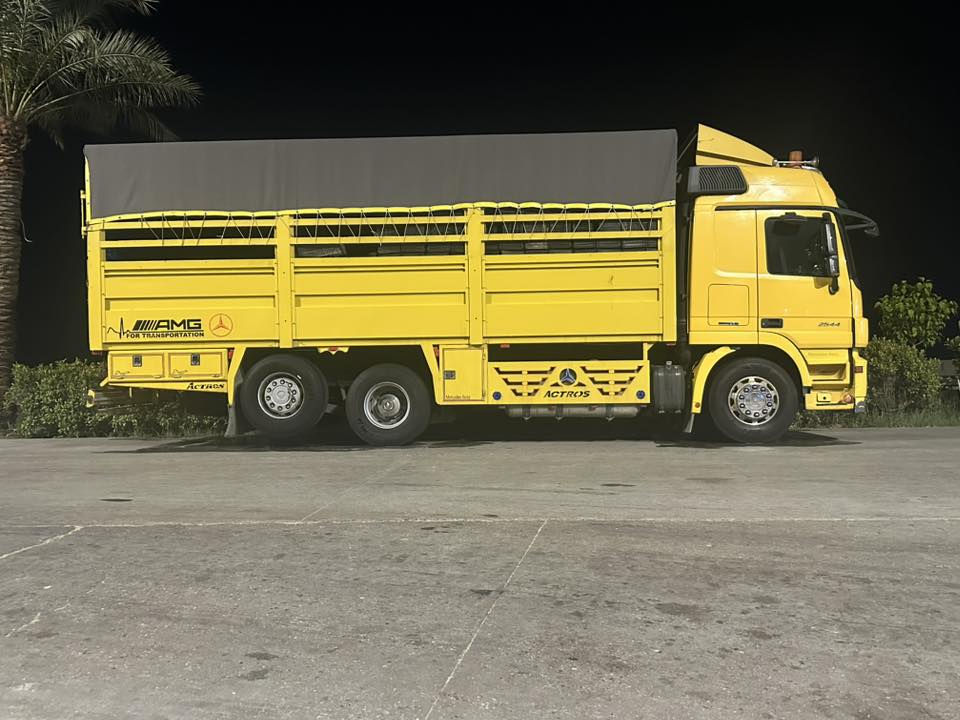 السلام عليكم اكتروز 2010شاصي عدل سياره خير من الله جاهزه لشغل الشراي يتصل ***********
