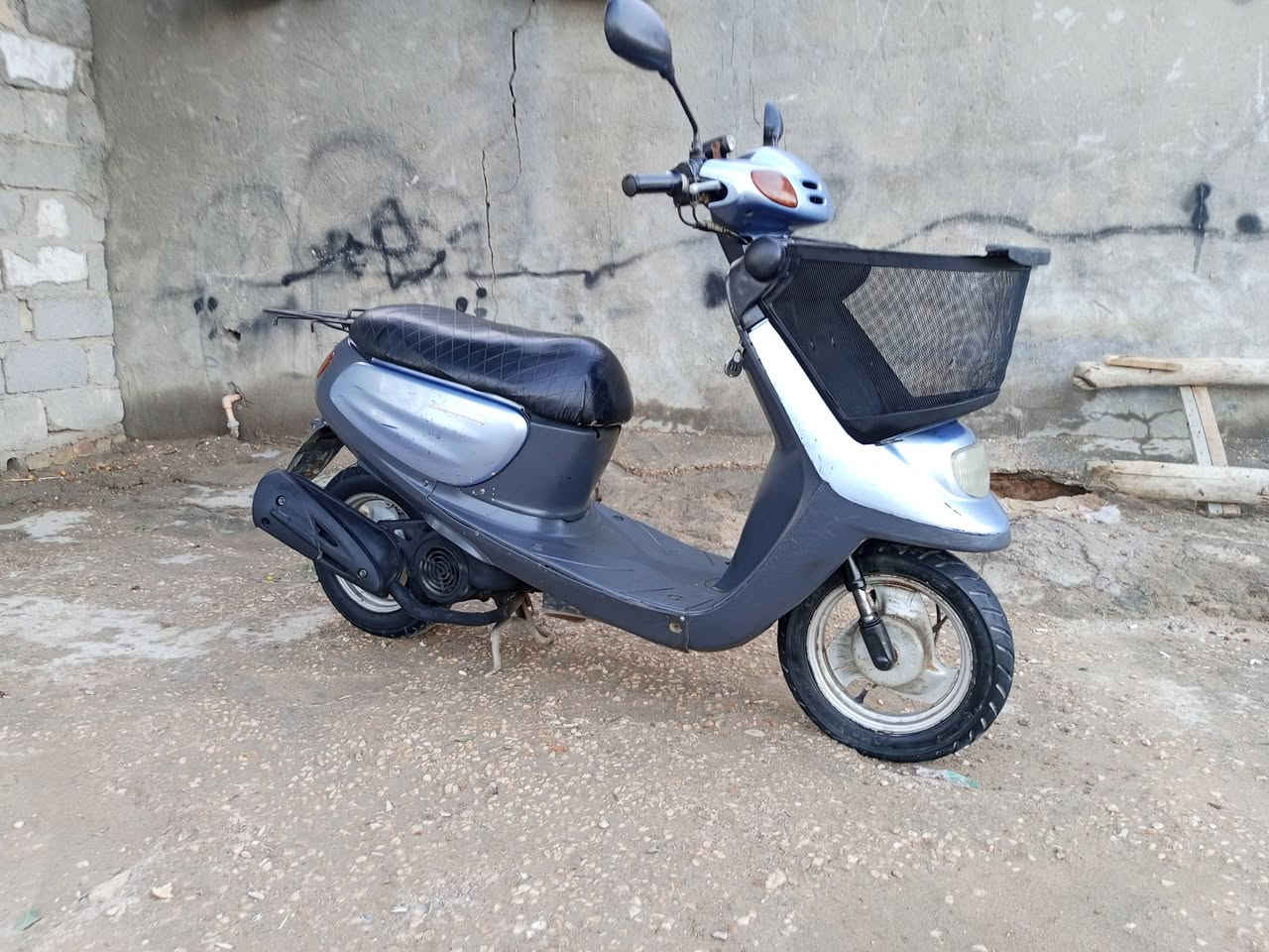 دراجه منغولي 2003 محرك ما مفتوح دراجه كل شيء شغال دراجه بلاديه العنوان كربلاء حير الشراي اتصل على الرقم***********
