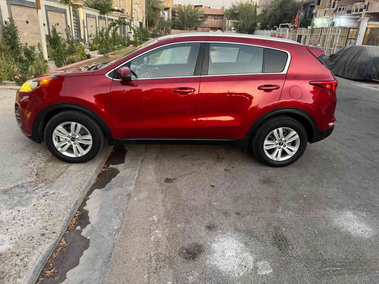 سلام عليكم اخوان كيا سبورتاج 2019 وارد امريكي تقريره احداث شغب بيه طعجات بصفحت السايق معدليهن على البارد بس جاملغ الخلفي مصبوغ وصفحت اليمين بيه قطعتين كلير مال امريكا السياره بدون حادث بدون دعمه حتى دعامياته بلاديه كير ومحرك ع وضع الشركه برغي ممفتوح بيهن وسياره شرط بدون اي نقص من كل النواحي رقم سليمانيه باسمي شخصيآ وهزه ورقام جدد مواصفاته مخرك 2400 فور ويل كشن كهرباء وتدفئه شاشه بلاديه ابل كار بلي وكامره دواره لد نهاري نضام نزول منحدرات اوضاع قياده تبريد قطعتين ومنفصل بيانو وباقي مواصفات السبورتج السعر مناسب وبلعافيه للتصير من نصيبه ب128 ورقه مكاني بغداد الشعب سوق شلال
*********** بغداد, العراق
