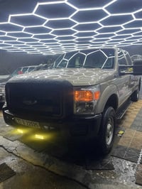 فورد F350 2012 للبيع محرك بانزين كل نقص مابيها جاهزه من كل النواحي مكا...