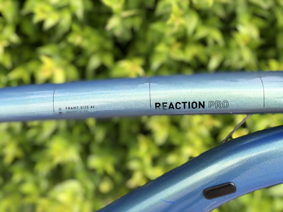 دراجة / الماني ❤️

ماركة / CUBE
Reaction reaction pro

اورجينال

موديل / ٢٠٢٤

ديزاين / Bavaria
بايرن ميوشن

المنيوم 

قياس/ ٢٩ 

فريم / XL

بريكات هايدروليك 
shimano deore XT

ماشة دبل هواء 
ماركة / Rockshox judy
قياس 100 * 32

تحكم قفل فتح في سكان 

١ * ١٢ كير 
Shimano deore XT

مكينة خلفي 
shimano deore XT

داخل بايدر / براكيت بوش
Shimano deore

اطارات / maxxis high roller
قياس 29 * 2.30

كاسيت / shimano deore

ديسك / shiman

سكان / cube
ركب / cube

١٠٠٪؜١٠٠ كل شي بيلادي 
اصلي

سعر / ٨٠٠$

📍مكان/ سليمانية :- بكرجو جديد - قريب جامع احسان

توصيل موجود لي كل محافظات 🚕


**إذا كنت صاحب هذا الإعلان وتريد حذفه لأي سبب، رجاءا أرسل رسالة إلى الدعم الفني**