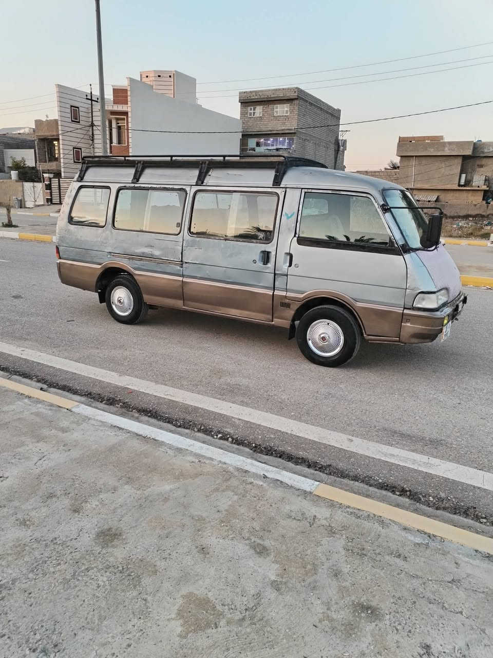 اخوان السلام عليكم ورحمة الله وبركاته كيا اسيا 93 بسمي سنوية 2031 سيارة مامتعوبة من صابة العراق رقمها حمل جانت عند ولد عندة محل مامتعوبة وعينك ميزانك سيارة بلادية بس باب الصدر مبدل والحجل مرشوش والباقي مكفول من الصبغ سيارة برغي مابيها نقص تخم تاير كهربائيات كلة جديد سيارة خير من الله وبالعافية على الياخذها مكاني ديالى بعقوبة السعر 48 موبايل *********** بي واتساب همين
