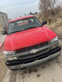 للبيع شوفرليت سلفرادو مزاد الدفاع المدني السيارة كتابهة باسمي  موديل//...