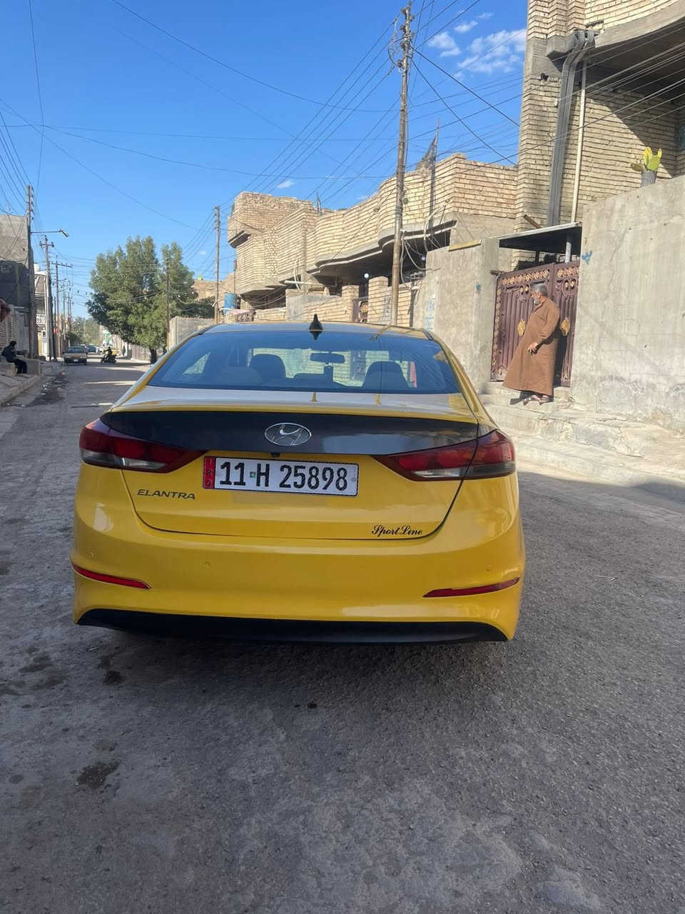 السلام عليكم انترا موديل 2018 صوره الحادث مرفوق بلمنشور سياره مكفوله من دواخل تخم تاير تبريد شغال تحكم ستيرن جيهتين محرك 2000 دوش حداديه جديده اشاير بالمري مكاني بغداد رقم تلفون ***********
