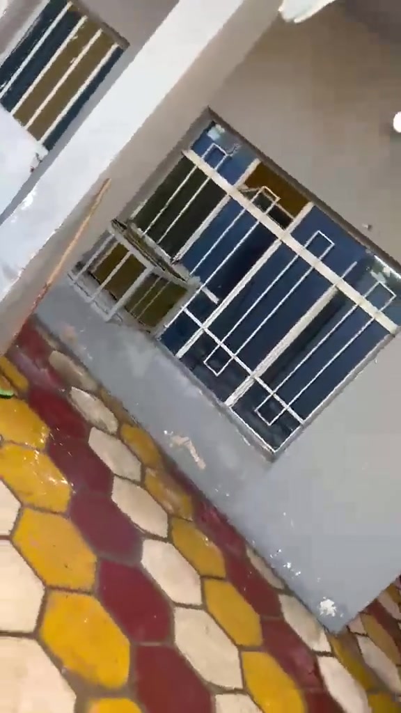 ‏دار للإيجار الزعفرانية دور الشرطة قرب صورة الإمام علي عليه السلام 150 متر  طابق واحد طابو صرف للاتصال ***********￼
