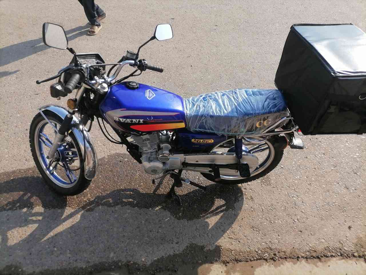 دراجه سافان للبيع موديل ٢٢ كامله نكرة صلف نضافه أمامك أوراق كامله منفيس محرك برغي مامفتوح  سعر 700بي مجال شي قليل مكان خالديه  ***********
