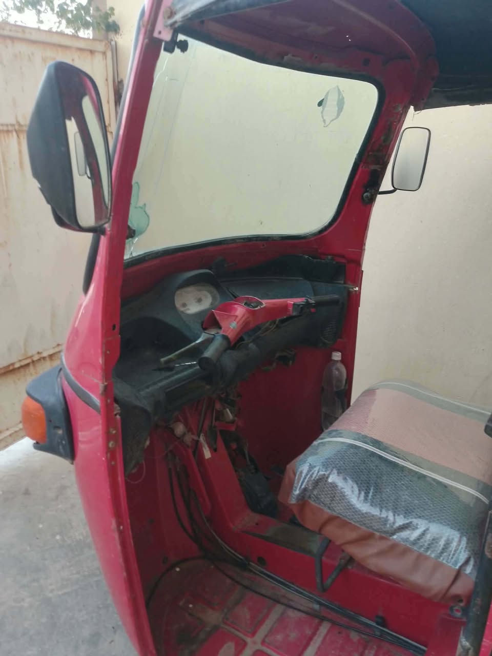 السلام عليكم ورحمه الله وبركاته 
تكتك بياجو موديل 18 لبيع بدون وراق 
وراقهة ضايعة كفلك حلال وحرام وعشائر وقانون وسرقة غرامات تكتك حلوة شغلة وخير من الله 
خاص مفتوح 
***********
