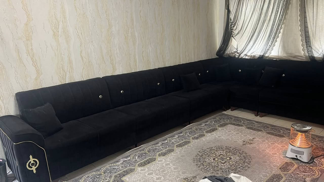 ‏سلام عليكم ديوان للبيع العنوان إيوان   السعر200الف قفل هاتف ***********
