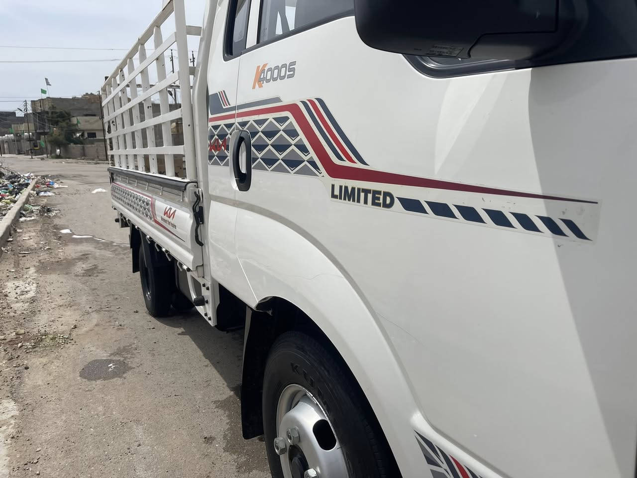 سلام عليكم كيه فحل مودبل 21سياره مكفوله كفاله عامه ماشيه ٦٢ سياره رقم بغداد تحويل سياره بدون محجر ودعاميه ***********
