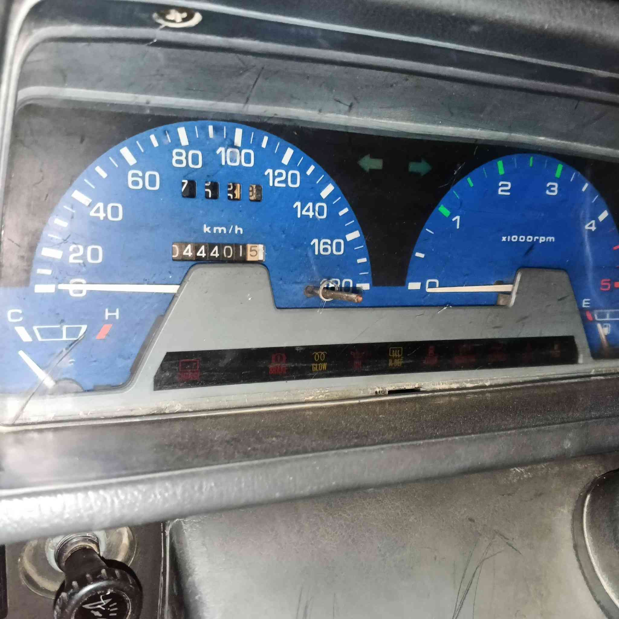 سلام عليكم البيع ساعه كيجات مال بستا نضيفه كله شغال بيهه شرط الفحص مكاني بغداد السعر  75.      ***********
