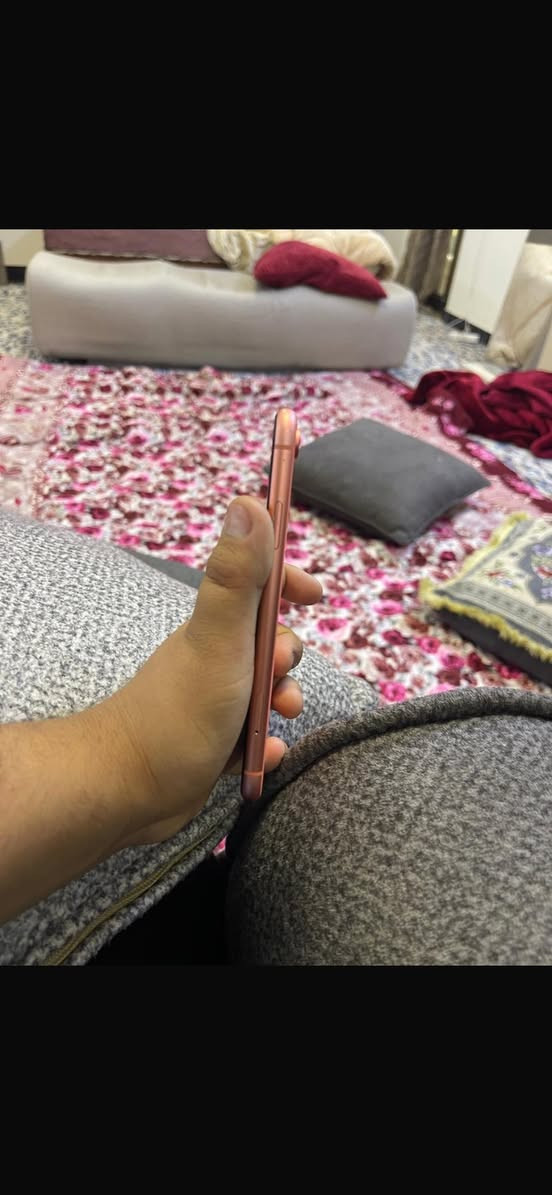 السلام عليكم ورحمة الله وبركاته جهاز ايفون اكس ار جهاز لوك بعدة بحالة الوكاله جهاز خيال مال زلغ مبي تشوفه تكلي مامستخدم هلكد مانضيف انضف اكس ار موجود حالياً بطارية ٨١ بلادية وين متريد افحص الجهاز ممفتوح نهائياً ونضافه ١٠٠/١٠٠ ذاكرة ١٢٨ شرق اوسط السعر ١٧٥ بي مجال بسيط جداً مكاني بغداد العطيفية
***********
