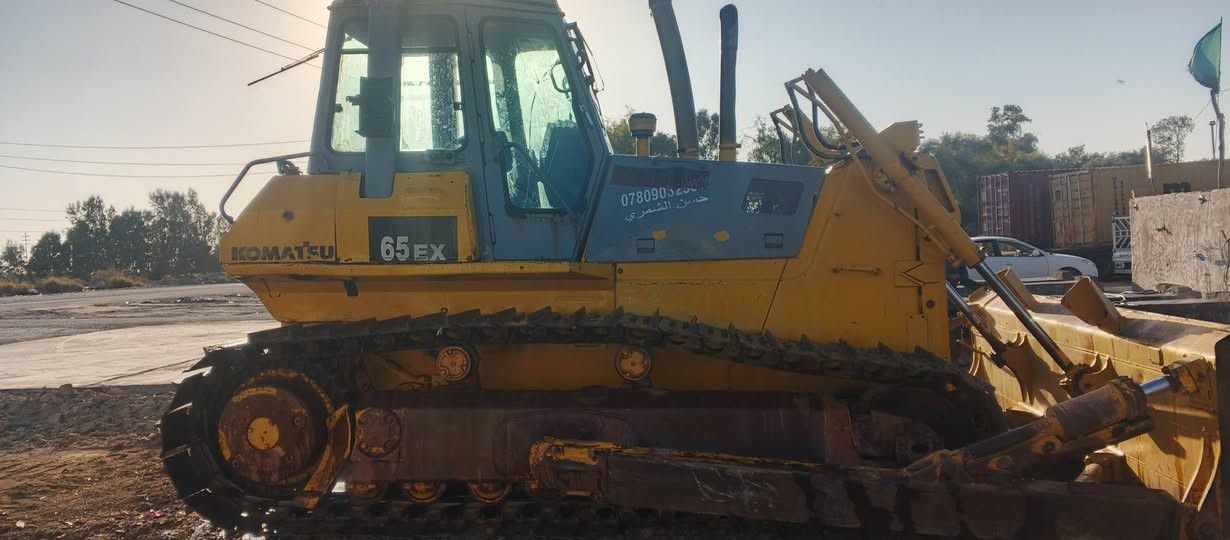 السلام عليكم
البيع بلدوزر 
موديل 2004
مكفول كفاله عامه 
رقم بابل بسمي 
حجم 65
***********
