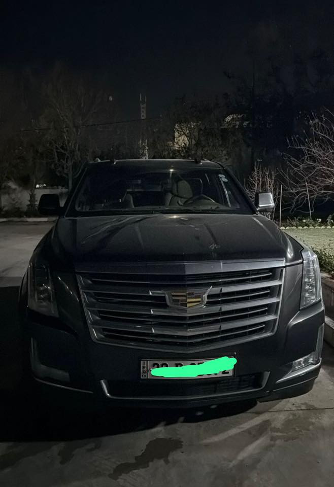 النوع : (كاديلاك أسكاليد)
الفئة : ( بلاتينيوم )

الوارد : ( خليجي وكاله المنصور )

الصبغ:(اربع قطع صبغ 4)

اللون : (رمادي)

الموديل : ( 2018 )

الممشى : ( 188 KM )

حجم المكينة : (V8.6200)

ناقل الحركه : ( 10 سرعات أتوماتيكي )

(( الموصفات ))

1 : ( فتحه سقف )

2 : ( تشغيل عن بعد )

3 : ( بصمه أبواب )

4 : ( مقاعد كهرباء تدفئه + تبريد + مساج )

5 : ( داخل جلد بيجي فاخر )

6 : ( مقاعد خلفيه منفصلة VIP )

7 : ( شاشات عدد 3 + دجتال ) 

8 : ( 5 كامرات 360 )

9 : ( صندوق كهرباء )

10 : ( كشافات ضبابية)

11 : ( لد نهاري ) 

12 : ( لايت 5 عدسات ديناميكي )

13: ( تحكم ستيرن جهتين ) 

14 : ( رادرات + نقطه عمياء )

15 : ( ويلات كروم قياس 22 )

16 : ( قيادة ذاتيه ) 

17 : ( فوريل 4X4 )

18 : ( دخول ذكي وأشاره ترحيب )

19 : ( حساسات خلفيه + أمامية)

20 : ( سايد بريك دكمه)

21 : ( خزن ميموري وضيعات السائق )

22 : ( ثلاجة + قاصه )

23 : ( داتا شو ) 

24 : ( سستم سماعات 16 سماعه نوع BOSE )

26 : ( اريلات عدد 2 )

27 : ( 3 وضعيات قياده )

السياره رقم اربيل انكليزي 

العنوان .بغداد 📍

(ملاحظه بسعر مناسب)

للاستفسار الاتصال على هذا الرقم 

***********
