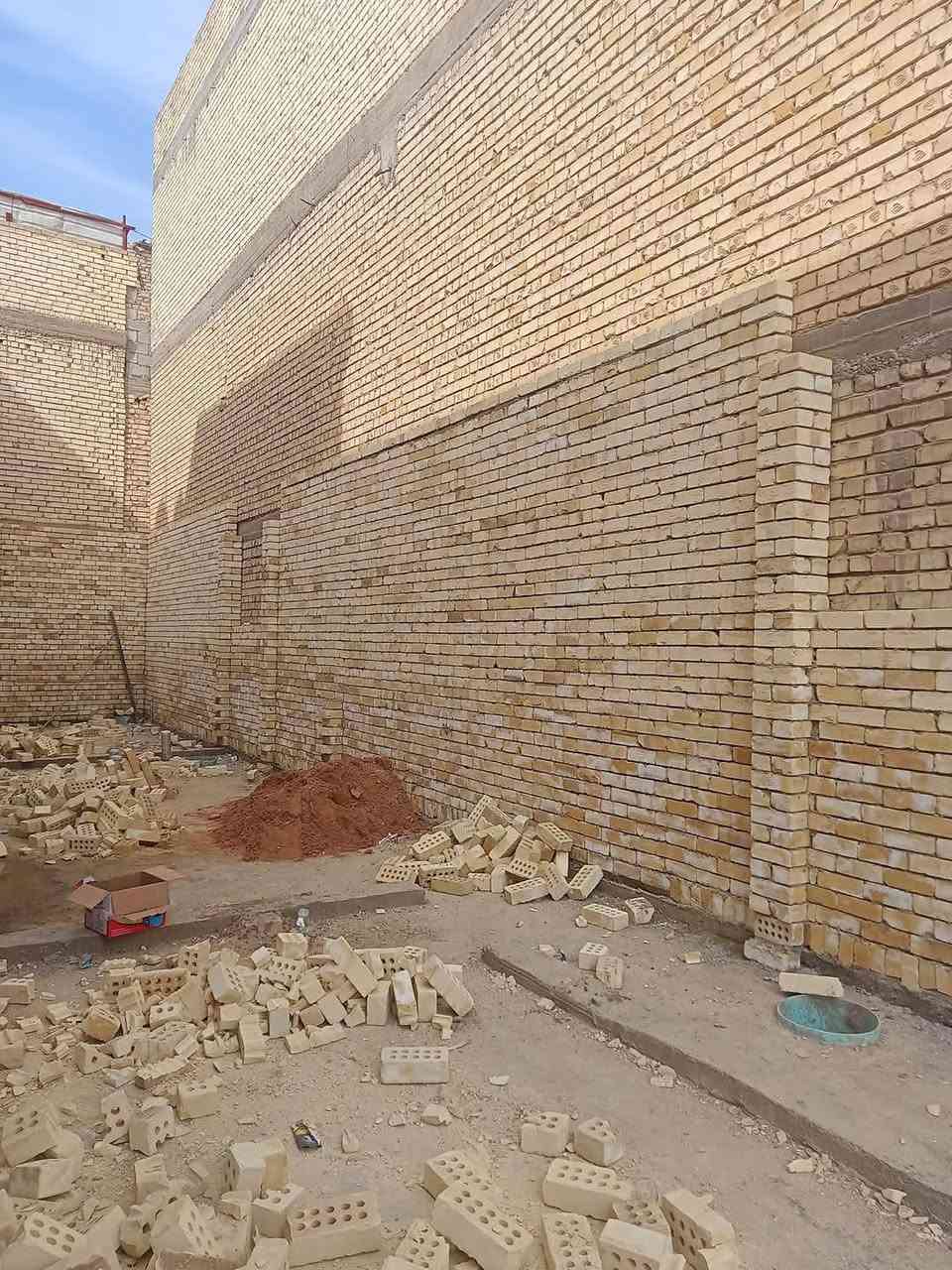 السلام عليكم خلفه بناء درجه اولى شغل نضيف التزام بالموعد مكاني بغداد متفرغ ***********
