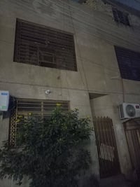 بيت كامل ٤٠ متر لليجار يحتوي صاله ومطبخ وصحيات وطابق الثاني غرفتين نوم...