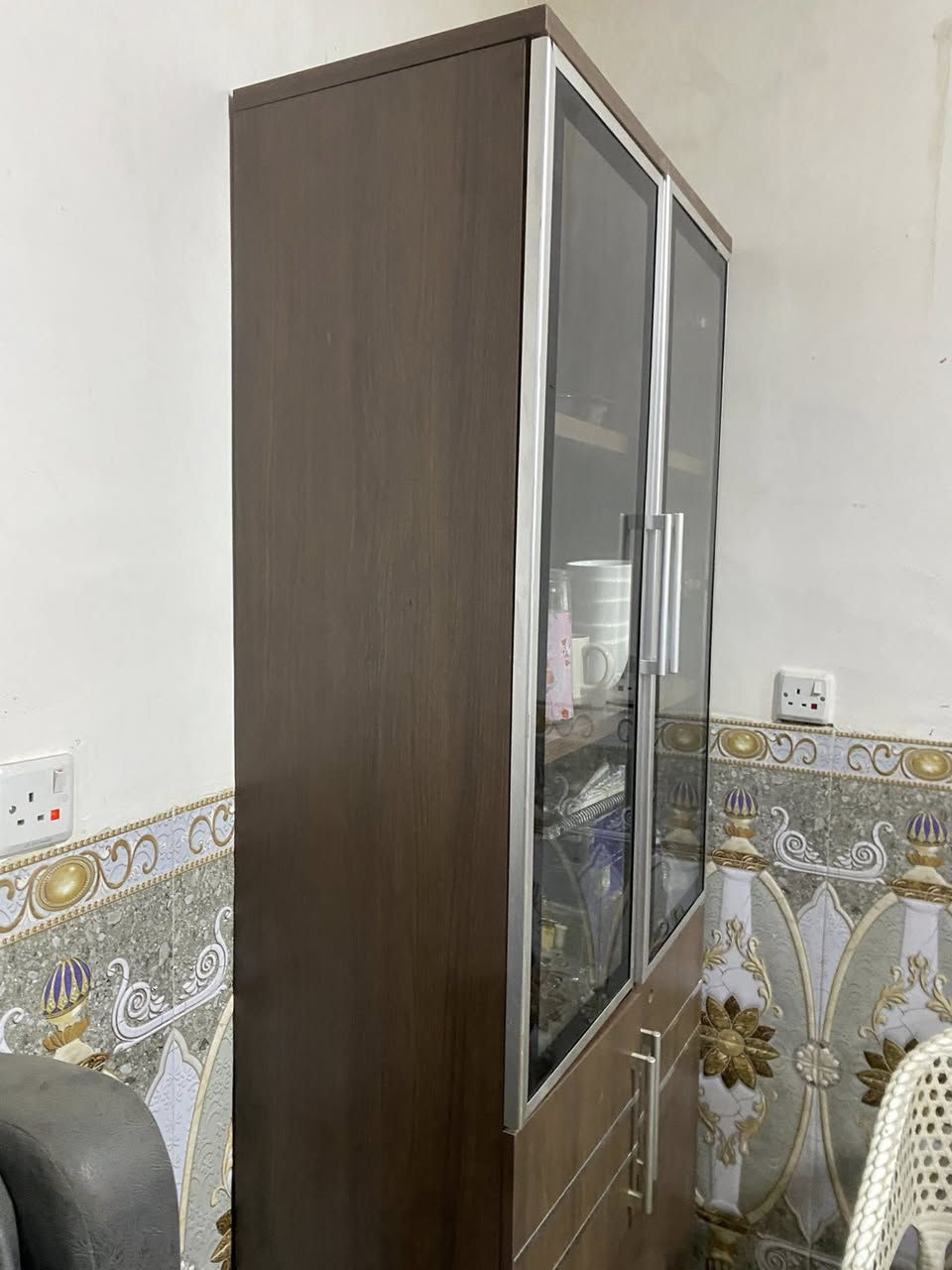 السلام اغراض مكتبية للبيع 
كلش انضاف   تخم ميوزة  كراسي 
قيم بلي يرضي الله مكاني بغداد الشعب حي البساتين 
***********
