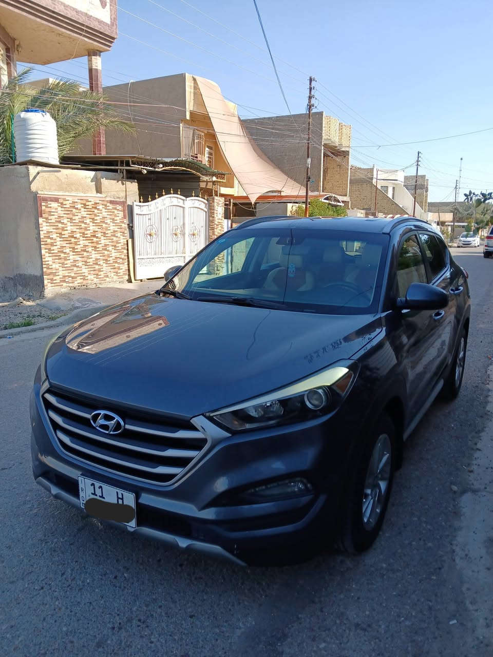 السلام عليكم بيع ومراوس يكون سعر اقل من سيارتي توسان موديل 2018 كلين مكفوله من الصبغ اوحتى البارد كفاله عامه مواصفات كشنات جلد كشنات كهرباء محرك 2400 فور ويل  لد امامي زنون تخم تاير جديد تبريد كشنات تدفئه باقي مواصفات معروفه صدر كلى جديد مابيها كل نقص رقم بغداد بسمي جديد  السعر ١٦٠ اوبيها مجال ***********
