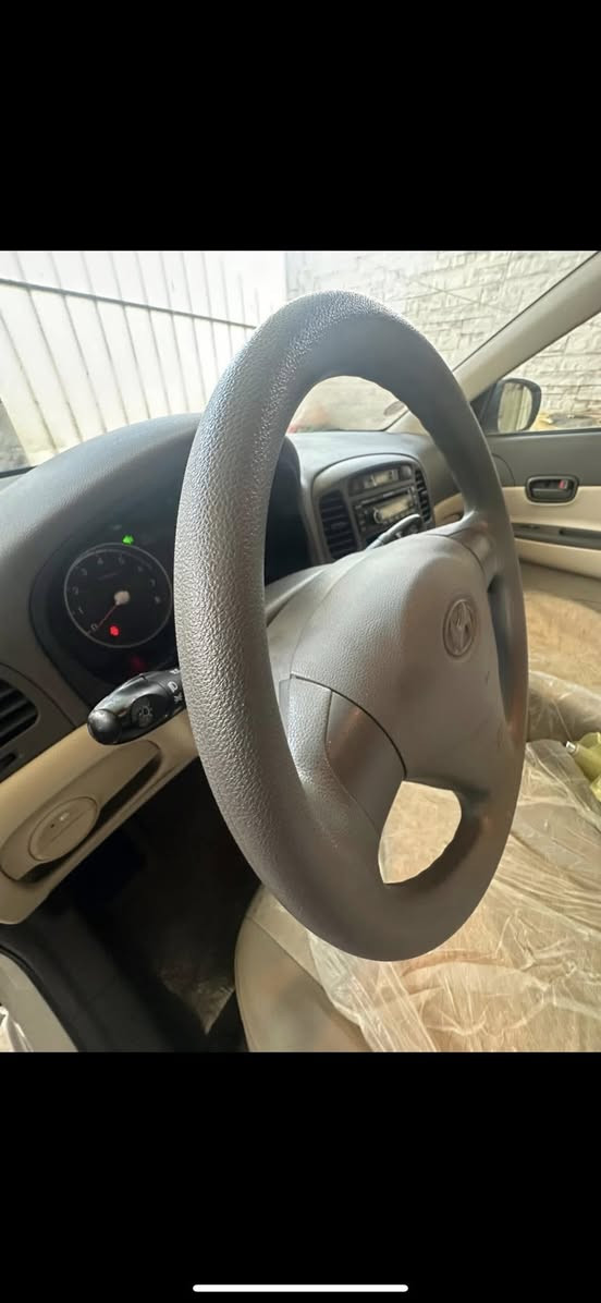 ‏سلام عليكم أكسنت 2010 شركة العامةمكفوله كفالة عامة من كل شيء سيارة كلها على وضع الشركة لا بارد لا صبغ تخم تاير جديد محرك 1600 رقم بغداد عنوان السيارة بغداد شارع فلسطين أي استفسار على السيارة اتصل بالرقم غير متواجد على الفيس اتصال فقط ***********
