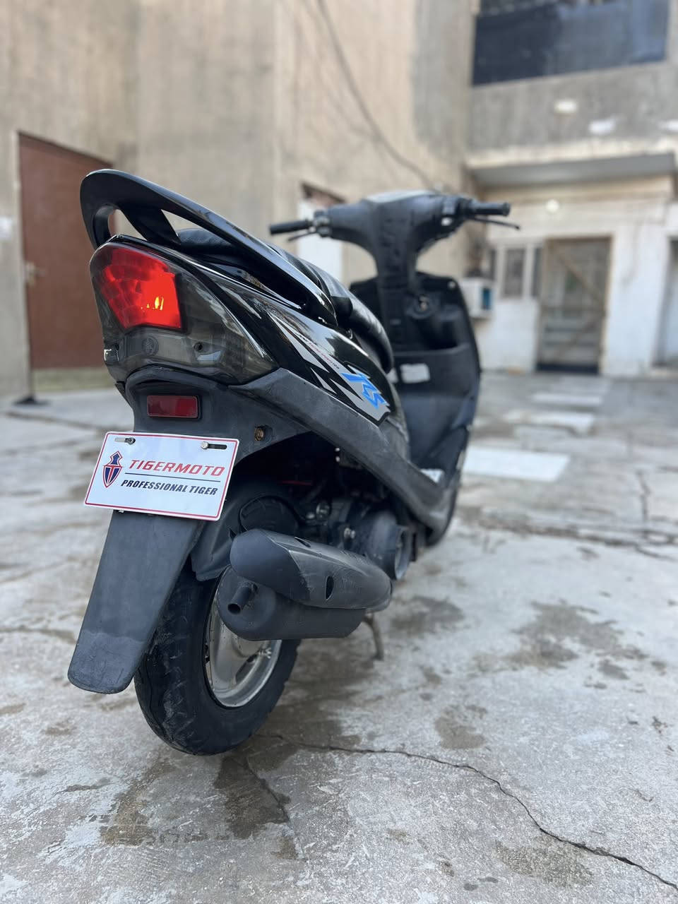 السلام عليكم دراجه ماكس عدله للبيع الدراجه خير من الله بيهه بس كفر تجاري بلاديه الدراجه  نصبه تخبل اريده مكاني حله بكرلي وهاذا رقمي *********** بيه واتساب
