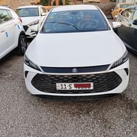 بي واي دي الموديل 2025 ماشيه 6000الف  الرقم بغداد  كفاله عامه  الموصفا...