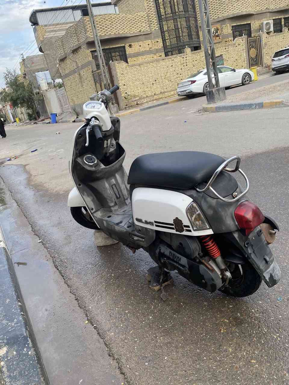 السلام عليكم بوليسي للبيع صارله شهرين من مطلعه للبيع السعر 1050 وبيها مجال للشراي مكاني بصره حيانيه على القاىد ***********
