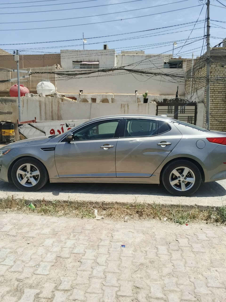 سلام عليكم اوبتيما موديل 2015 للبيع سيار جاهزه مكيينه 2400 كير تبريد ثلج حداديه جديده حادثها بيبان ثنين جهت العبري مكان السيارة كربلاء سعر السيارة 117 وبيها مجال حك الجيه سنويه وهزه جديدة بسمي مداور ثاني يوم اهلا وسهلا بيكم رقم الهاتف ***********
