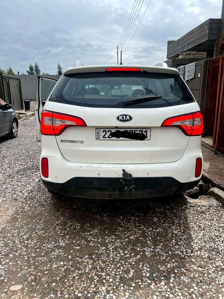 للبیع کیا سورینتو 2014 خليجي
مواصفات فول بس بدو سلايت 
تماتيك بصمه 
حزام بخ بدون معجون
(ره شبوش)
صقف شبر تعديل 
4 بستن 
کیر شرط
مكينه تبديل جديد 
رقم و سنويه جديد 
بدون غرامه بسمي
رقم اربيل 
السعر 140 مجال بسيط
للمزيد من المعلومات الاتصال ع الارقام 
***********
***********
