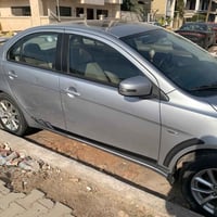 لانسر قرش موديل ٢٠١٦ استلام شركة  بيها ضربه بين البابتين وشخوط موضح با...