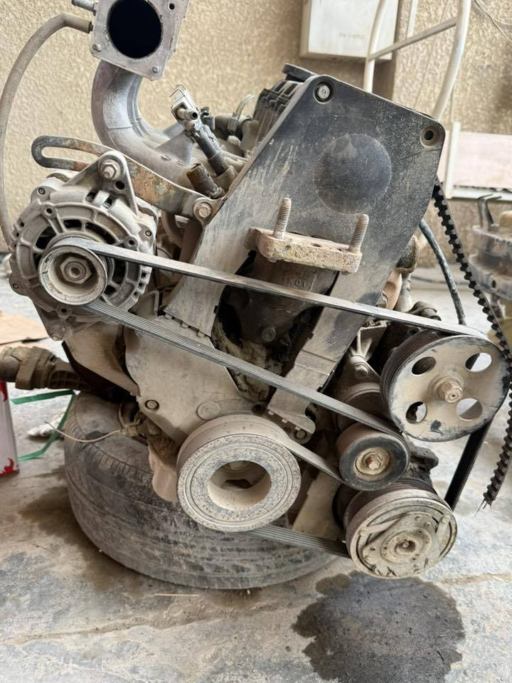 السلام عليكم محرك وكير افيو للبيع مفتوح خليجي *********** المحرك مكطوع بيه القايش مال تايم كيس
