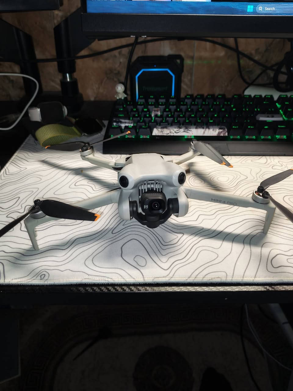 السلام عليكم
Dji mini 4pro combo plus  :استعمال قليل  

يجي وياها كامل ملاحقاتها مع ريش احتايط  
عدد دوىات البطاريات  ما يتجاوز ال ٥٠ دوره  
السعر  1600  بيها مجال  للشراي  
 التواصل واتس اب : ***********
