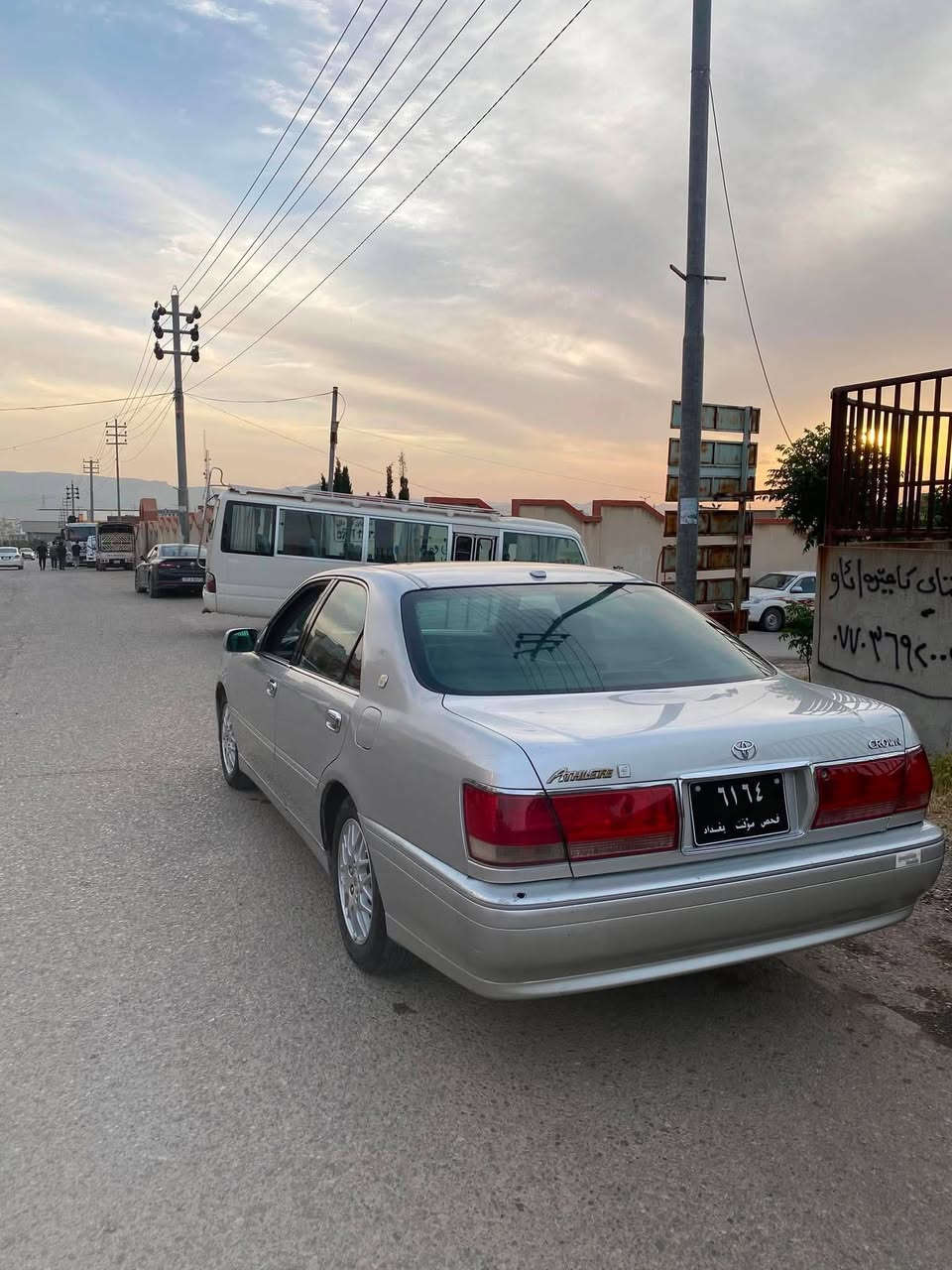 ماشااللە لە ماڵی هەموو لایەک

مەلیکە موس موس 
بەحری 
سێ دووگمە 
داشبووڵ نەجەف 
گێڕ عەدل
پەردە
تەبرید سارد و گەرم  بەستراوە
ناو ڕەساسی
بەس شوێن موسەکانی بۆیاخە 
گێڕ و مەکینە بە شەرت
چوار تایە و ویلی تازەی لە ژێرایە و سەیارەیەکی تا بڵێی پاکە 

 بێ کۆدە و بەیانی بڕۆ خۆت کۆدی بکە .

نرخ 47 گەڵا و مەجالێکی کەم

ژ.م ***********
