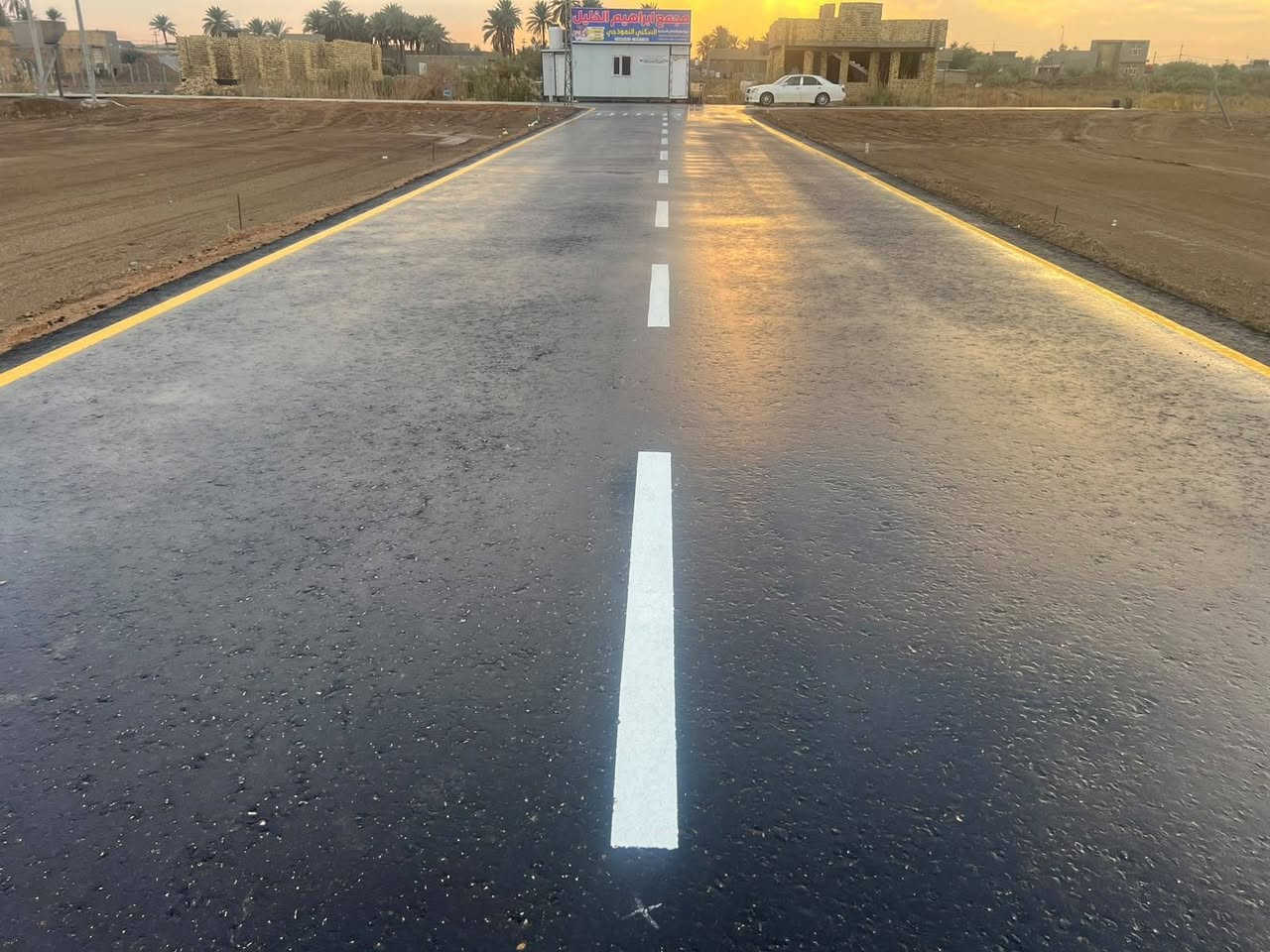 400 متر سكنيه بسعر مناسب جدا خدمات متكامله ماء كهرباء تبليط سند 25 بأسمائنا تحويل مباشر بأسم المشتري قريبه على المدارس قريبه على المستوصف الصحي الاستفسار الإتصال على الرقم ***********
