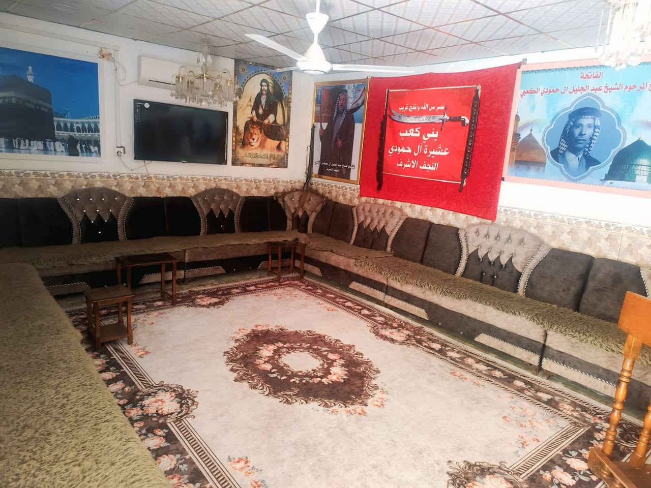 للبيع دار سكنية في حي الجمعية
📍 الموقع: حي الجمعية، خلف مستشفى الألماني، على ساحة حرف (T)، شارع 10.
📐 المساحة: 200 متر مربع.
🏠 مواصفات الدار:
طابقان.
بناء قديم.
4 غرف نوم.
صالة.
مطبخ.
غرفة استقبال.
عدد 2 صحيات
📞 للاستفسار (‏‪***********‬‏)
