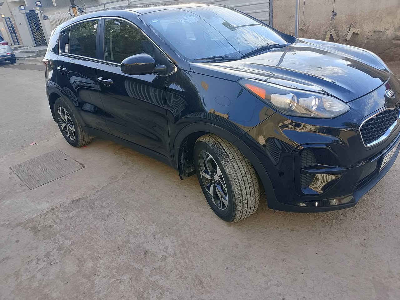 سبورتج2022  نص مواصفات شاشة تحكمات كامرة وارد امريكي حادثه 3قطع بنيد وجاملغ وباب سايق شواصي لغود سليمات كيرمحرك مكفول سيارة جديدة بدون نقص عليها ادامة كاملة السعر 170 وبيها مجال رقم شاصي موجود بالصور 
***********
