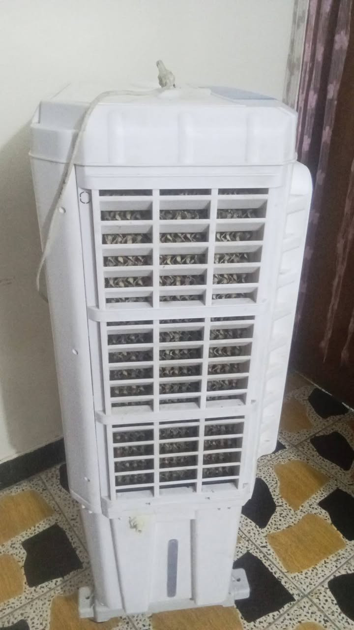 غراض نضيفه ميز طعام ويا 3كراسي سعره 65 ميز بلازمه سعره 25 مبرده جديده ونضيفه سعره 95 مكان بغداد بلديات


**إذا كنت صاحب هذا الإعلان وتريد حذفه لأي سبب، رجاءا أرسل رسالة إلى الدعم الفني**