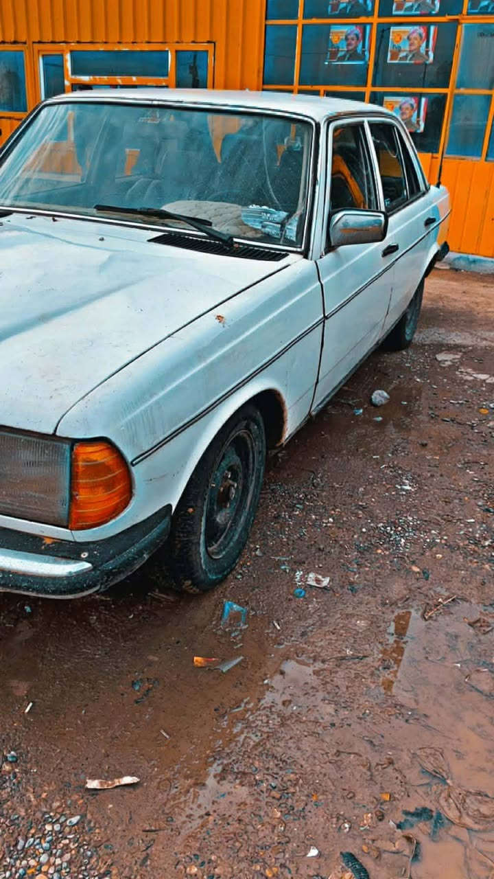 مارسيدس تةختة مو ديل ١٩٨١ دةعم و لئدراوي نية ئارم بلاستك سليمانية سعر ٢٨ و معاملة *********** أربيل, العراق
