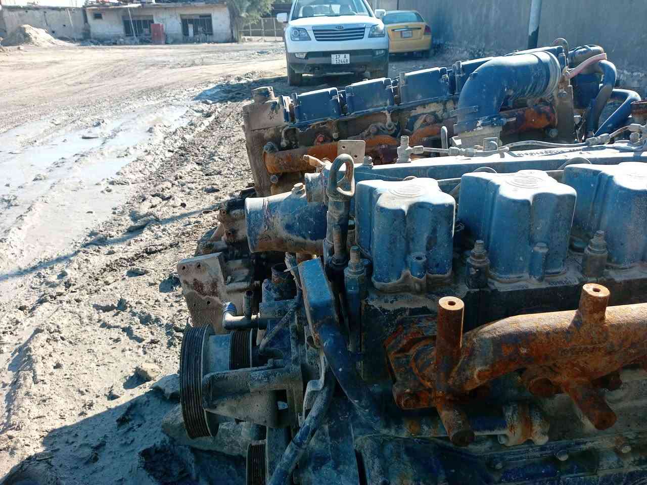 محركات شتاير 12 و24 مستعملات 12 بيه بخار 24 مابيه السماوه الوركاء ***********
