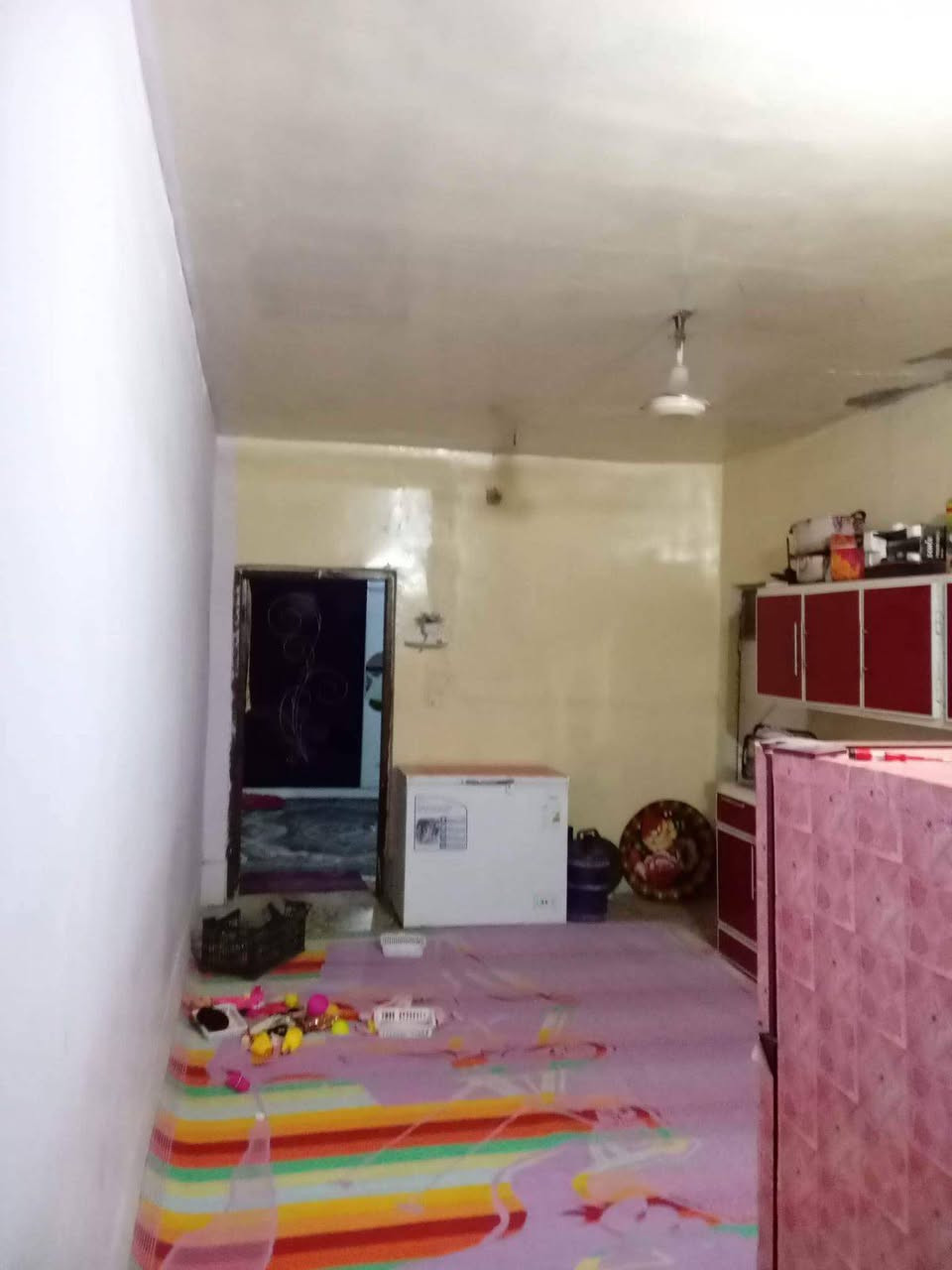 السلام عليكم بيت 100 متر طابق واحد الحسينيه قرب مستشفى التركي
***********
